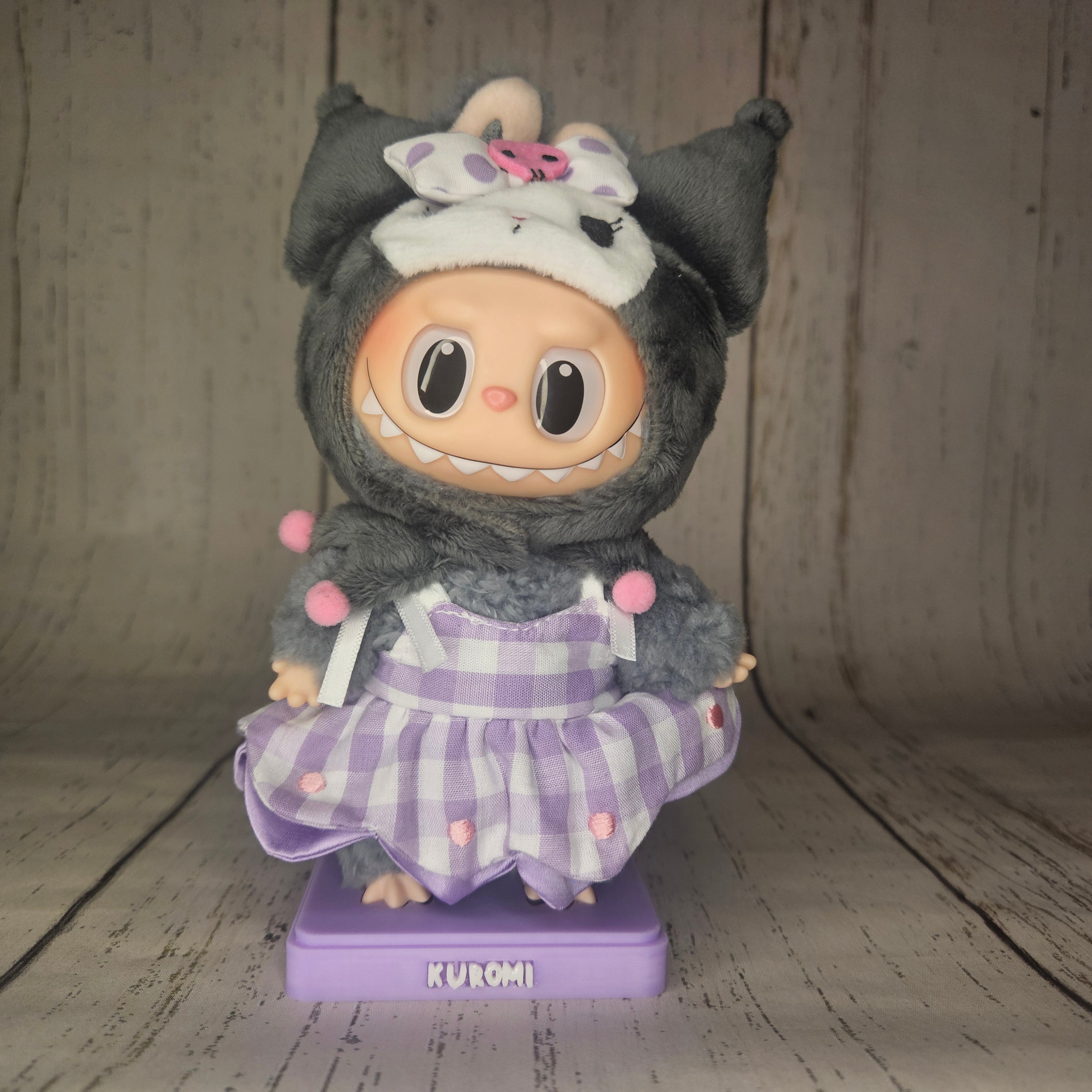 Sanrio x Labubu Stands