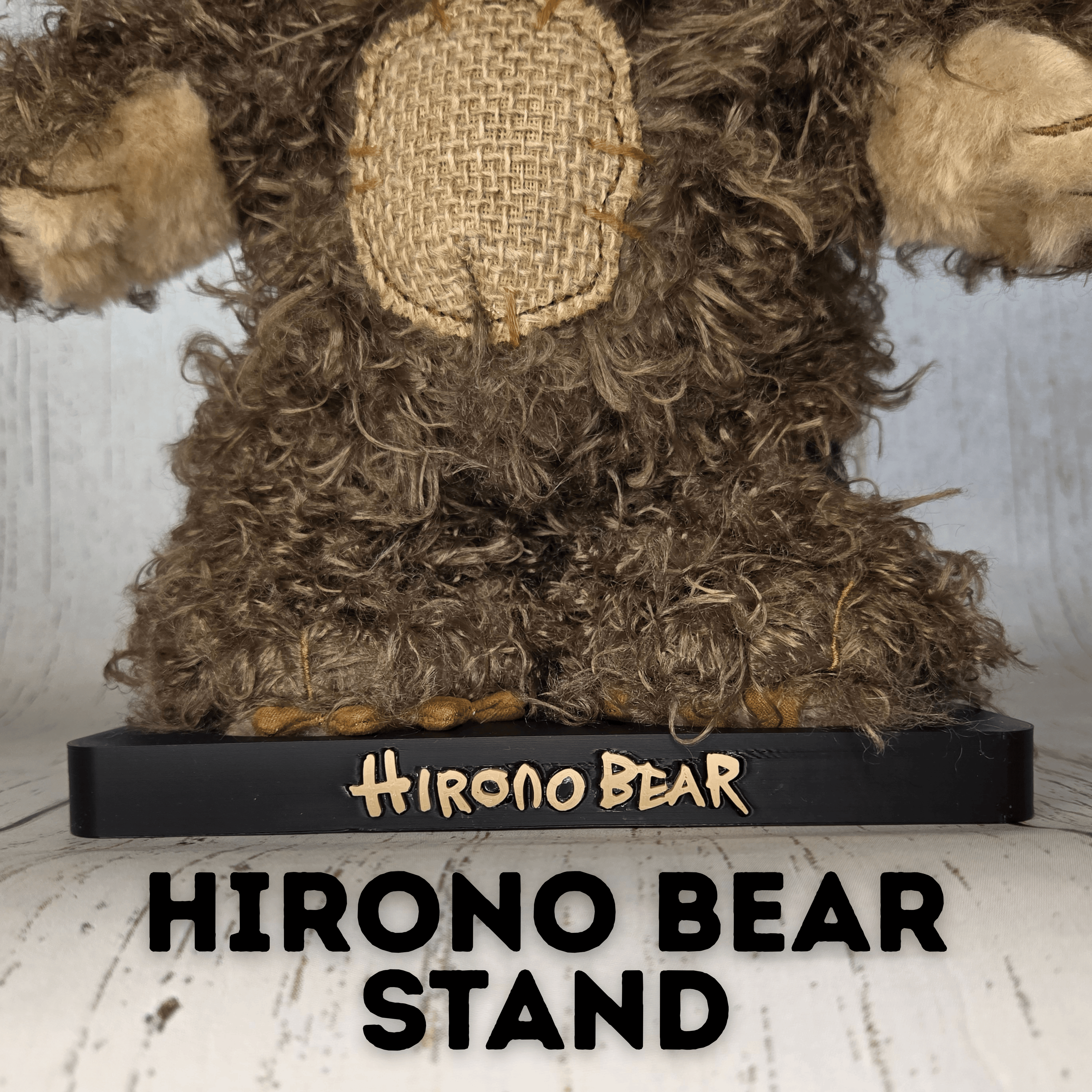 Hirono Bear (38cm) Stand